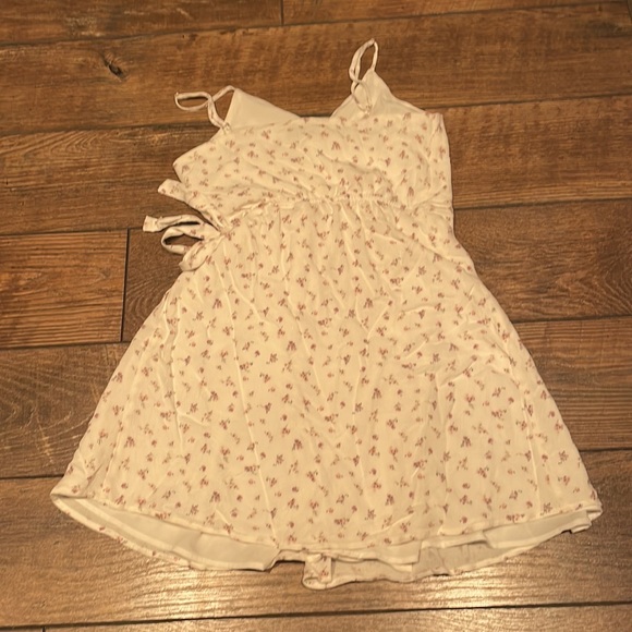 Hollister Mini linen wrap dress size XS. - Picture 5 of 5